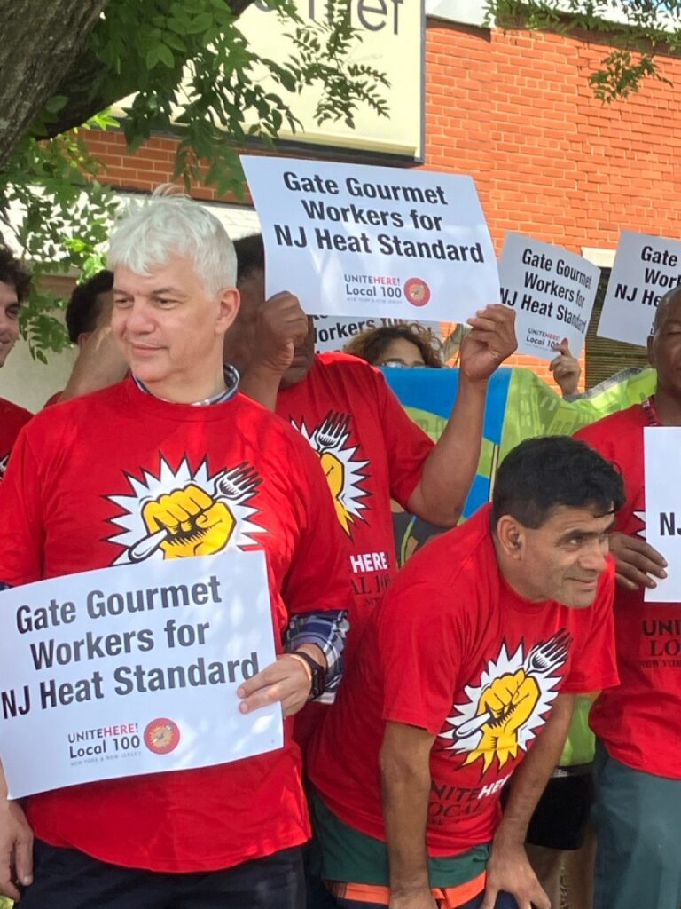 airline-catering-workers-at-newark-airport-advocate-for-new-jersey-heat-standard-amid-challenging-conditions