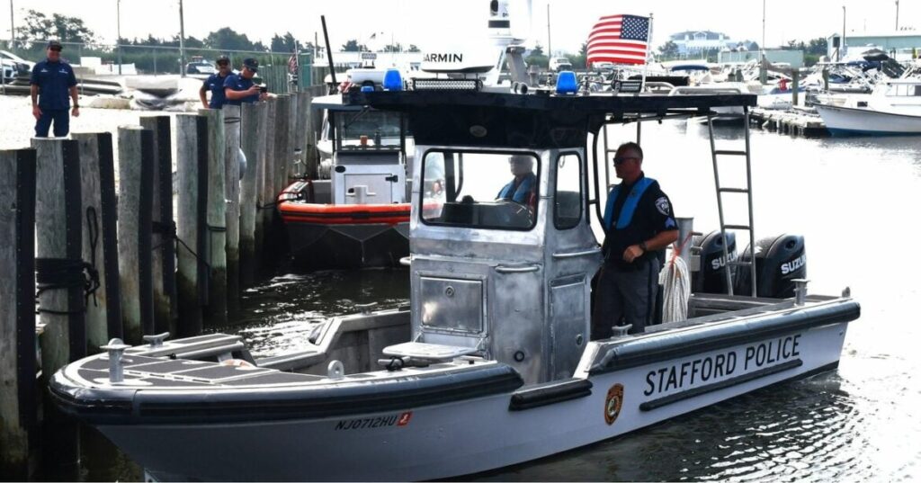 stafford-township-police-marine-unit-assists-vessel-in-distress-following-collision-with-water-marker